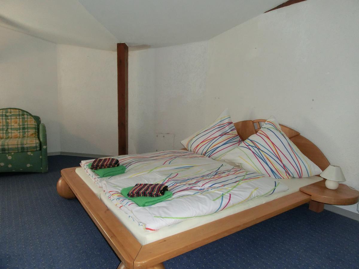 Domane Neu Gaarz Hostel Room photo